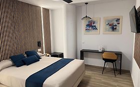 Rovior Rooms